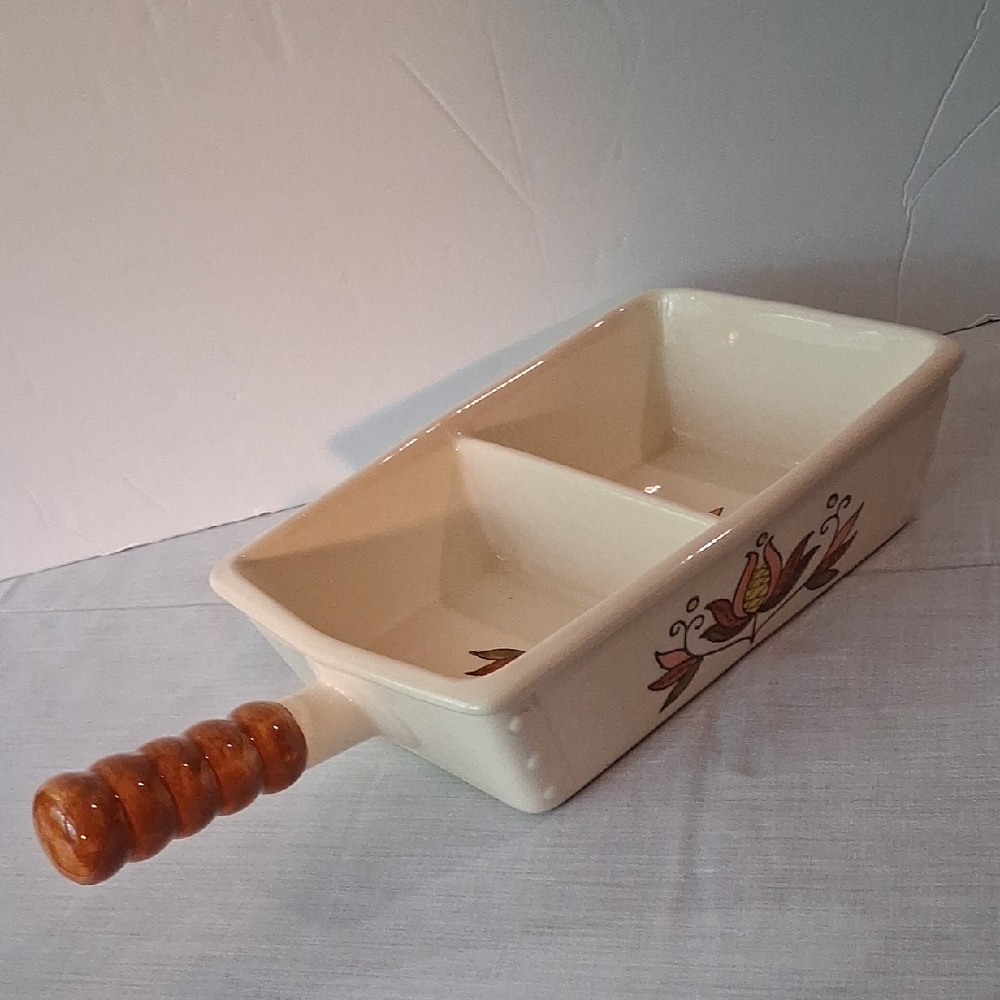 Poppytrail By Metlox ceramic divided serving dish with handle